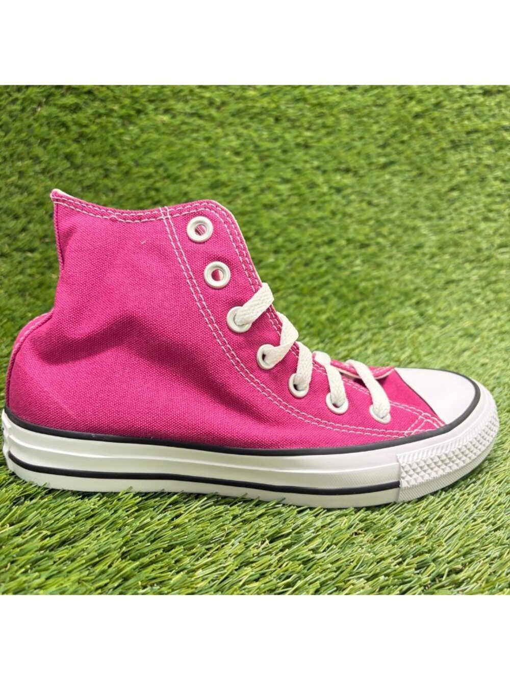 Converse Chuck Taylor All Star High Womens Size 5.5 Berry Athletic Shoes Sneaker